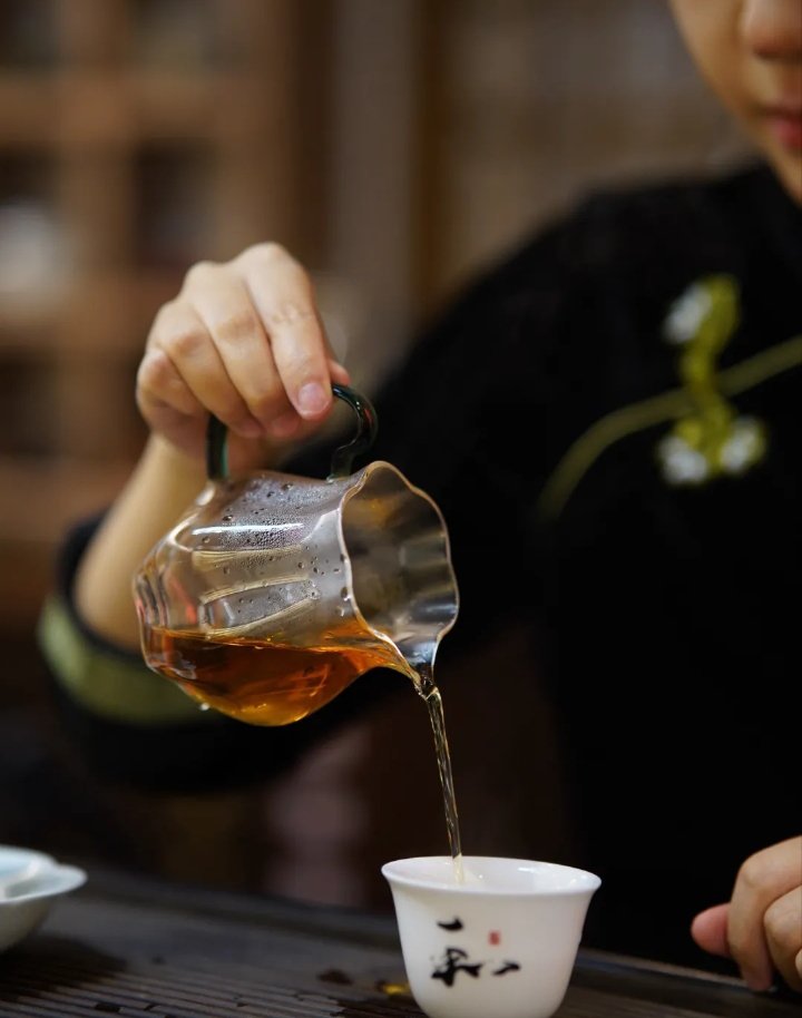 小巷子的爱情如何约到鸡公司/小巷子的爱情咋约得便宜的鸡怎么约/约的鸡公司fds